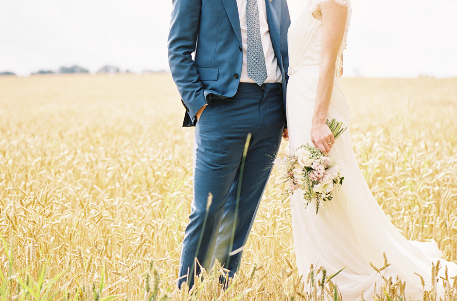 020_annkathrinkoch_mickleton_hills_farm_wedding