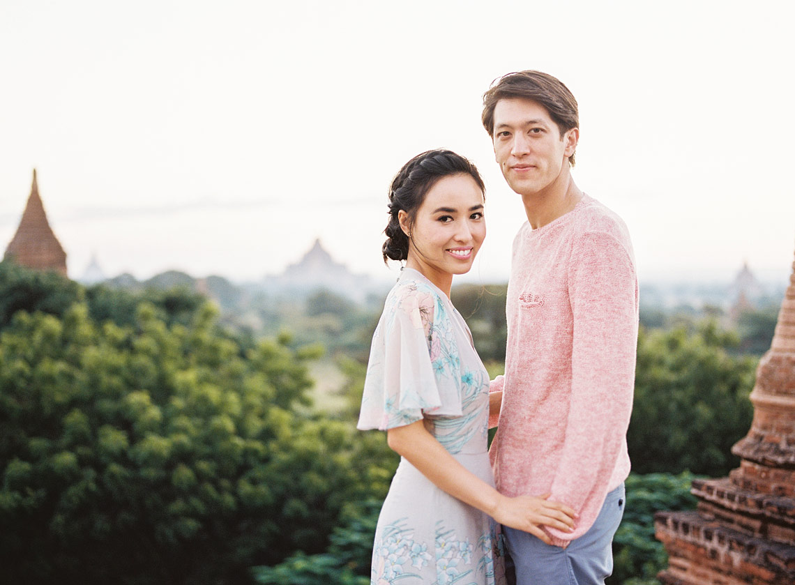 couple pre wedding shoot bagan myanmar