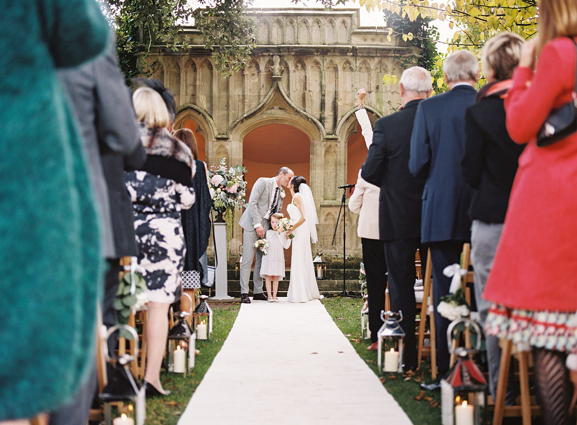 Outdoor wedding at Barnsley House Cotswolds